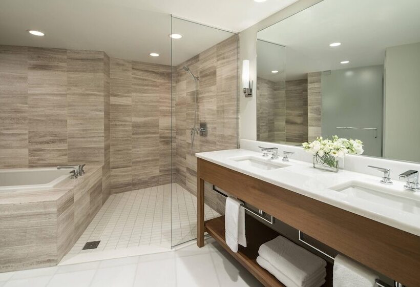 Люкс Deluxe Вид на Море, The Ritzcarlton Residences, Waikiki Beach