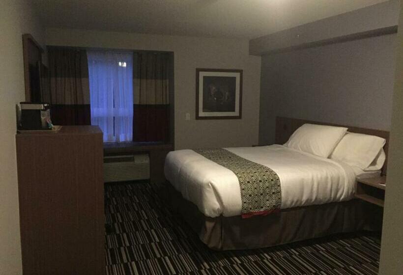 Номер Deluxe, Microtel Inn & Suites By Wyndham Kirkland Lake