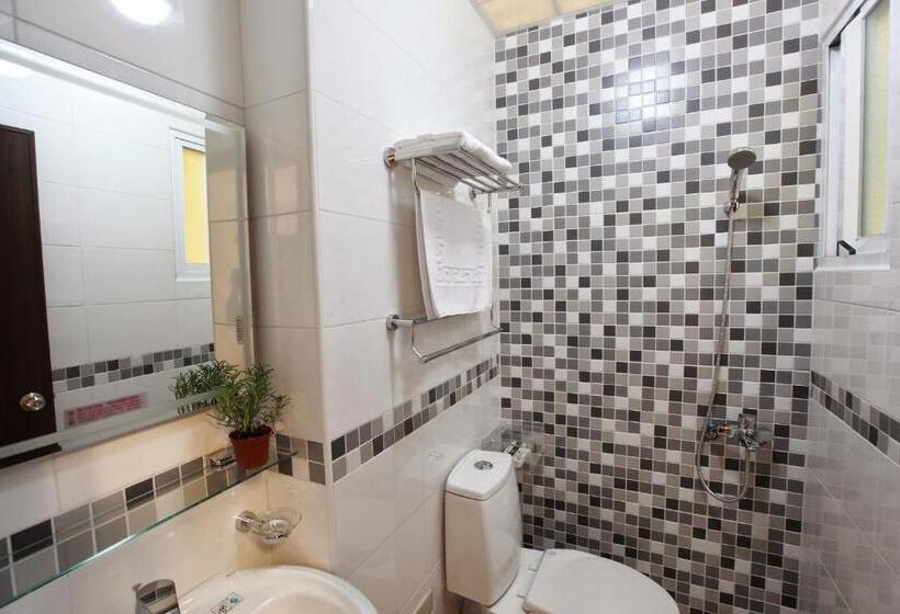 خانه 3 خوابه, Dali Moonlight B&b