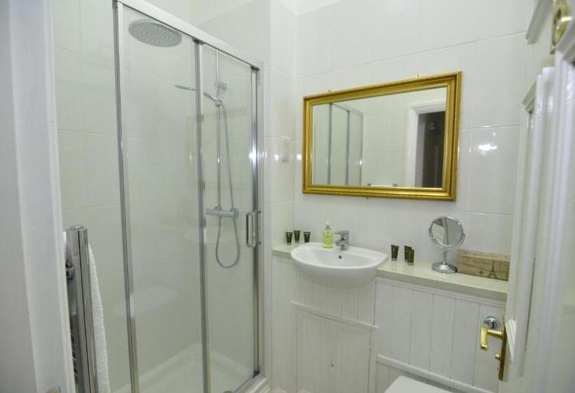 Дом 2 Спальни, The Abbey Hotel & Apartments