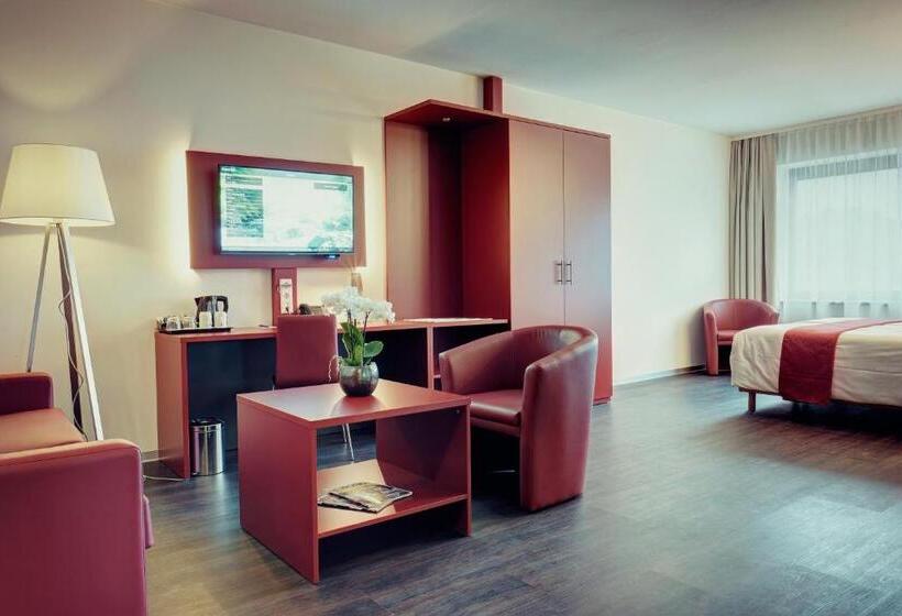 Номер Стандарт с Гостиной, Amedia Amsterdam Airport Schiphol, Trademark Collection By Wyndham