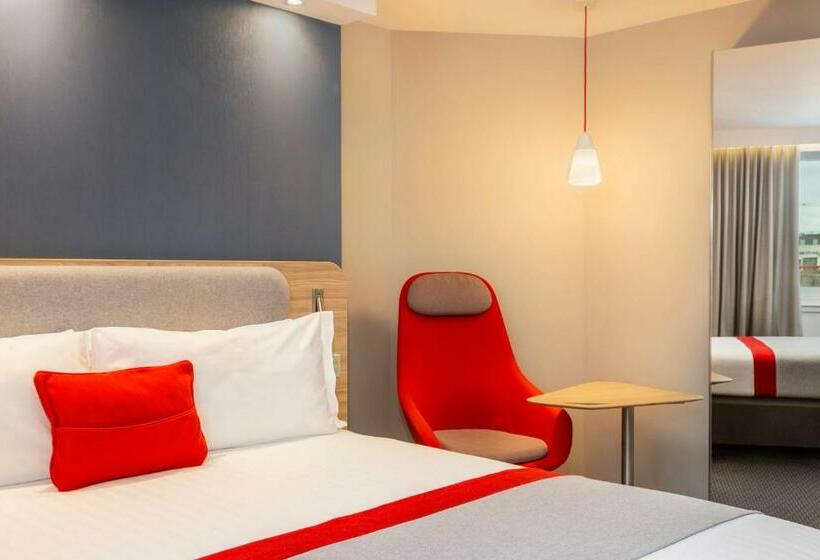 스탠다드 룸, Holiday Inn Express Dublin City Centre, An Ihg