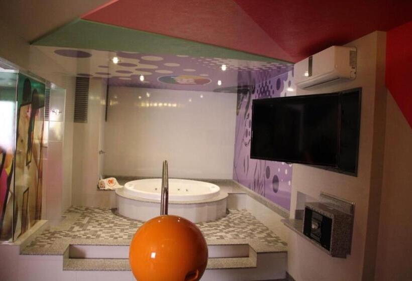 バスタブ付きデラックスルーム, Oh Oriente Hotel   Adults Only