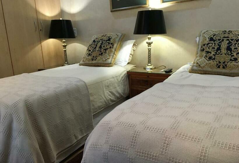 Quarto Estandar Cama King, Gordons Guest House