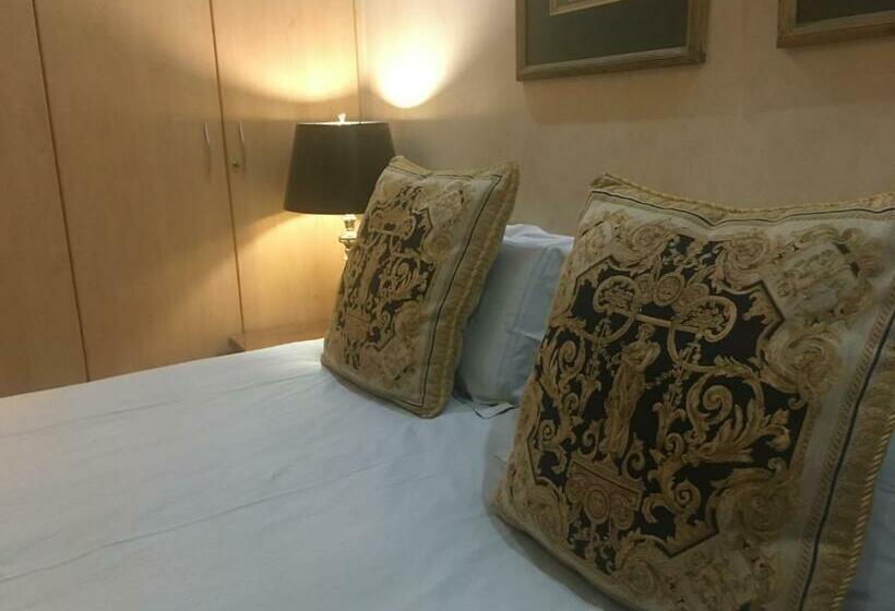 Quarto Estandar Cama King, Gordons Guest House