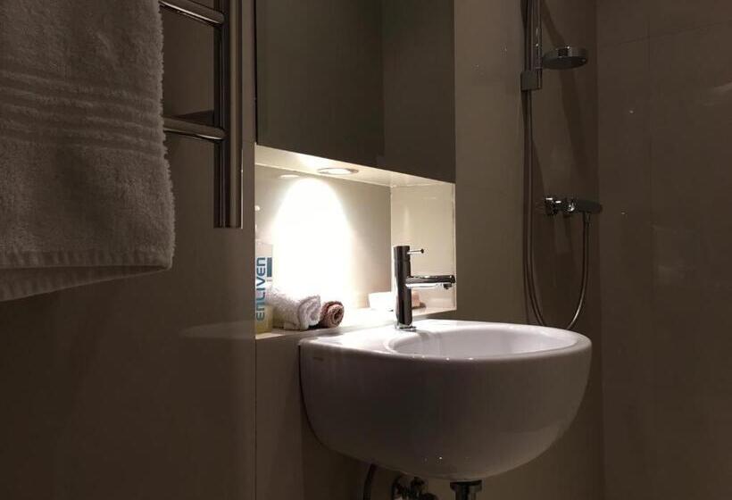 Quarto Estandar, Gordons Guest House