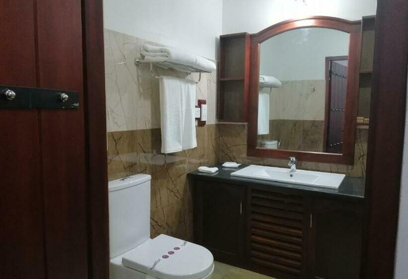 Номер Superior, Centauria City
