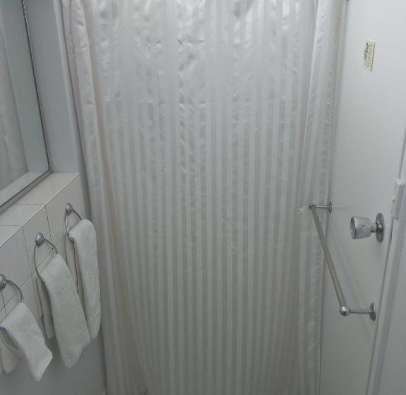Номер Стандарт Трехместный, Arkana Motel