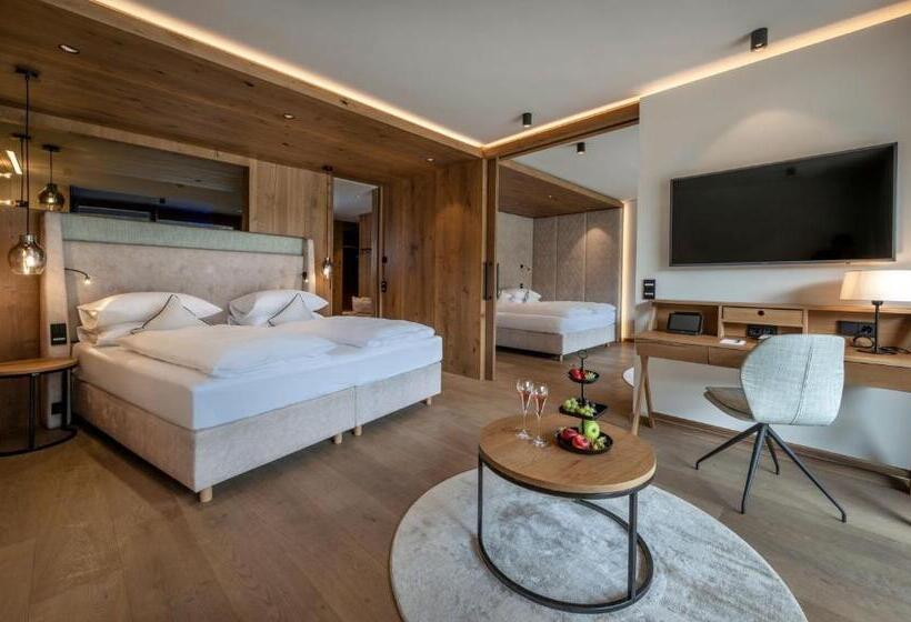 سوییت لوکس, Das Edelweiss  Salzburg Mountain Resort