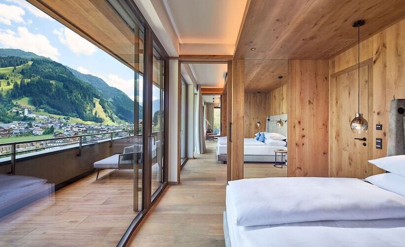 سوییت لوکس, Das Edelweiss  Salzburg Mountain Resort