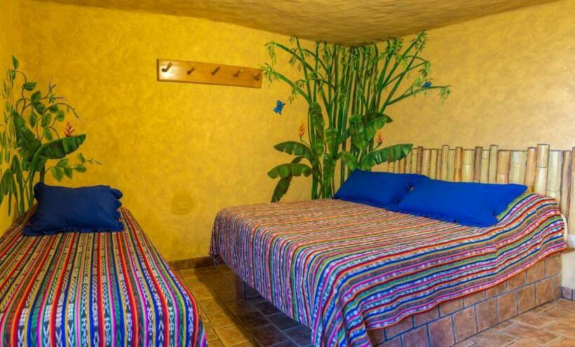 Pokój Standard Trzyosobowy, El Sano Banano Beachside