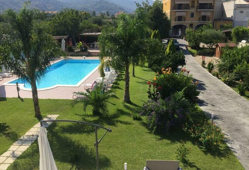 اتاق استاندارد سه نفره, B&b Il Sole Nascente