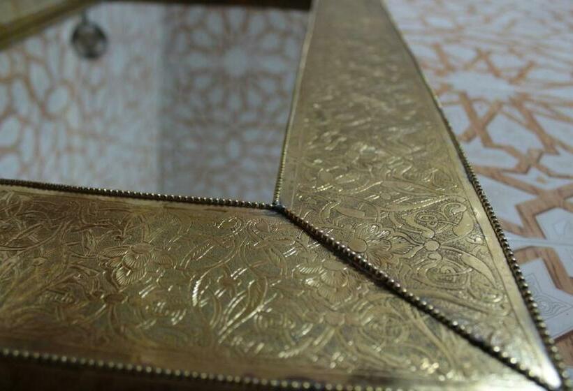 اتاق استاندارد سه نفره, Dar Chrif Idrissi
