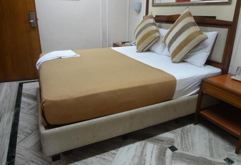 Superior Room, Royal Park Hotel Dockyard