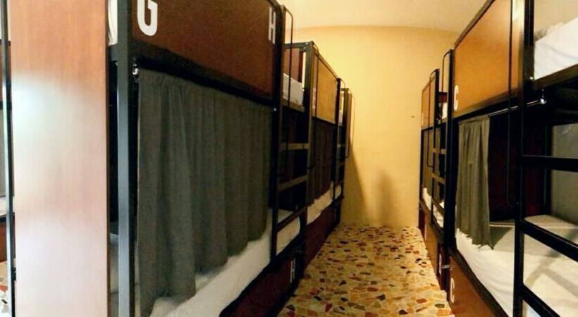 ルームシェアのワンベッド, Siesta Fiesta Hotel & Hostel