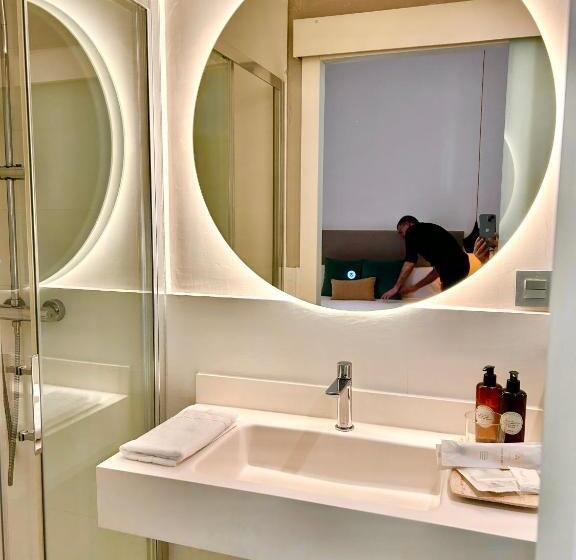 Habitación Estándar, Forget Me Not Barcelona