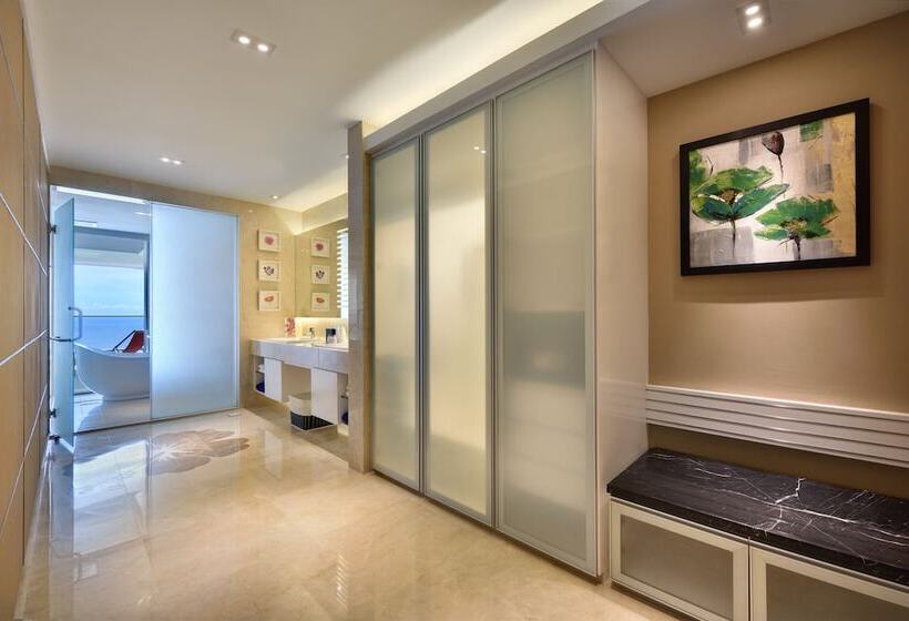 프리미엄 스위트, Lexis Suites Penang