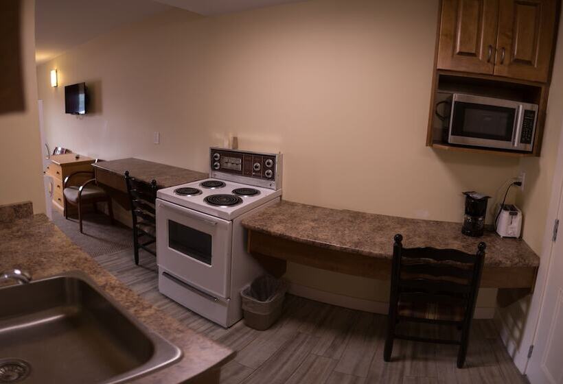 スイート, Sahara Courtyard Inn Penticton