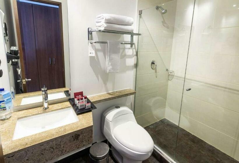 带大床的套房, Best Western Plus Santa Marta