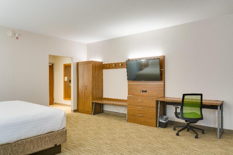 Стандартный Номер Кровать Кинг, Holiday Inn Express & Suites Russellville, An Ihg