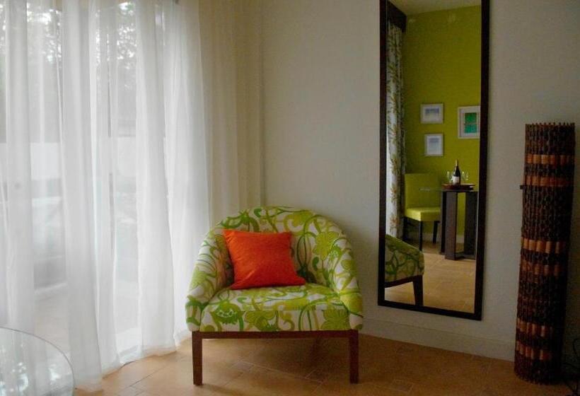 스탠다드 트리플 룸, Iara Beach Hotel Boutique