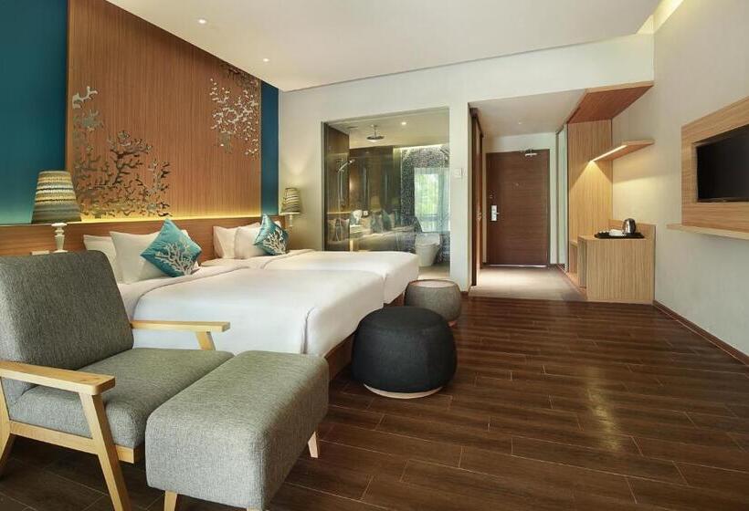 带露台的豪华间, Manado Tateli Resort And Convention