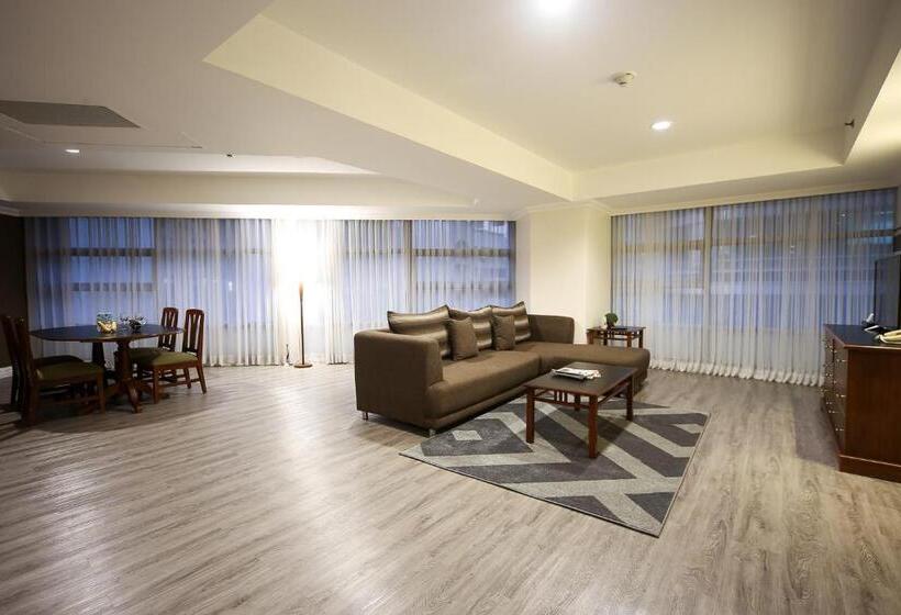 Suíte 2 Dormitórios, Infinity Tower Suites