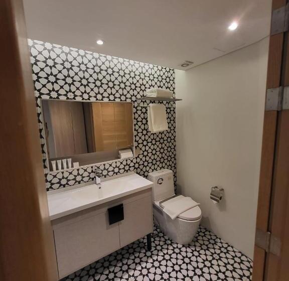 Quarto Superior, Infinity Tower Suites