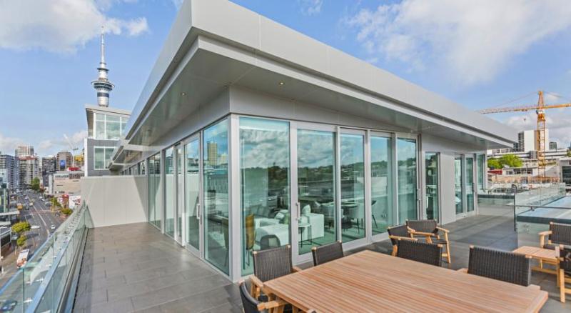 Люкс 3 Спальни, Swissbelsuites Victoria Park Auckland