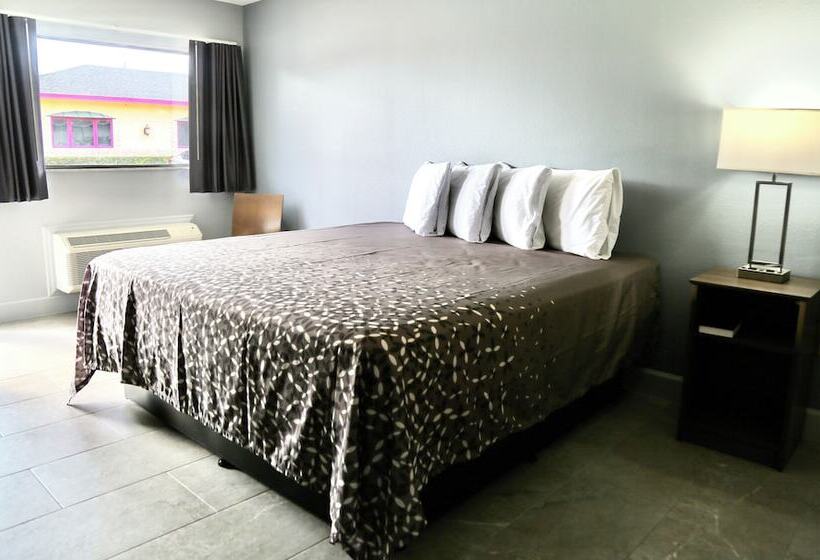 スタンダードルーム, Home Inn & Suites Orlando Apopka