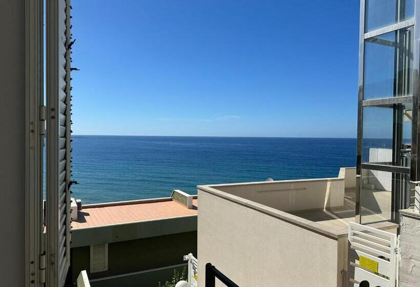 수피리어 스튜디오, La Casa Del Mar Cefalù