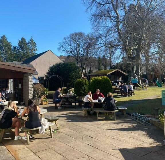 Номер Deluxe, Bennachie Lodge Hotel In Kemnay