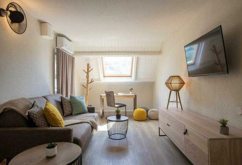 Suite with Terrace, Centr