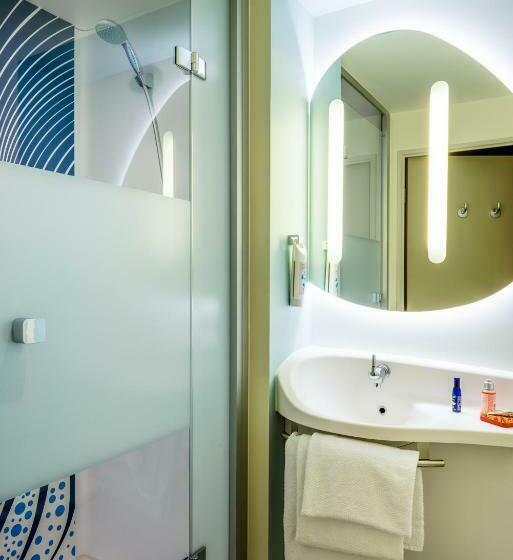 Номер Стандарт Трехместный, Ibis Budget Saint Quentin Yvelines   Vélodrome