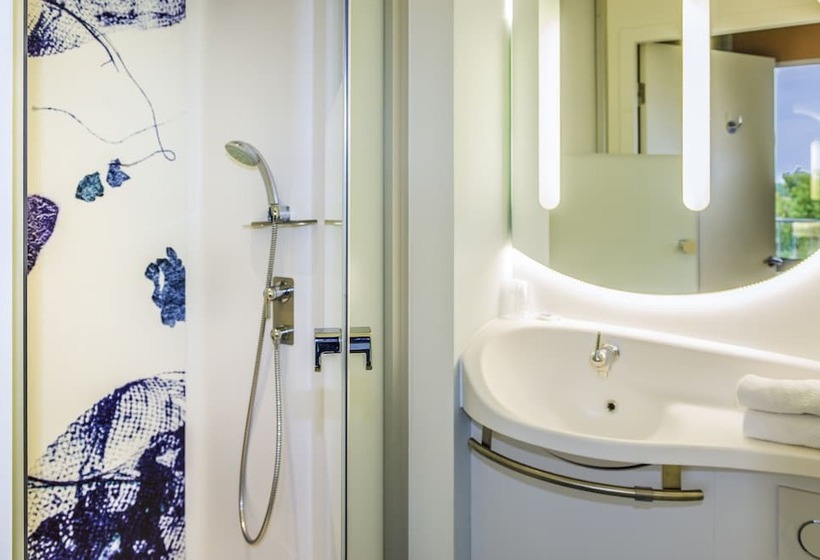 Номер Стандарт, Ibis Budget Saint Quentin Yvelines   Vélodrome