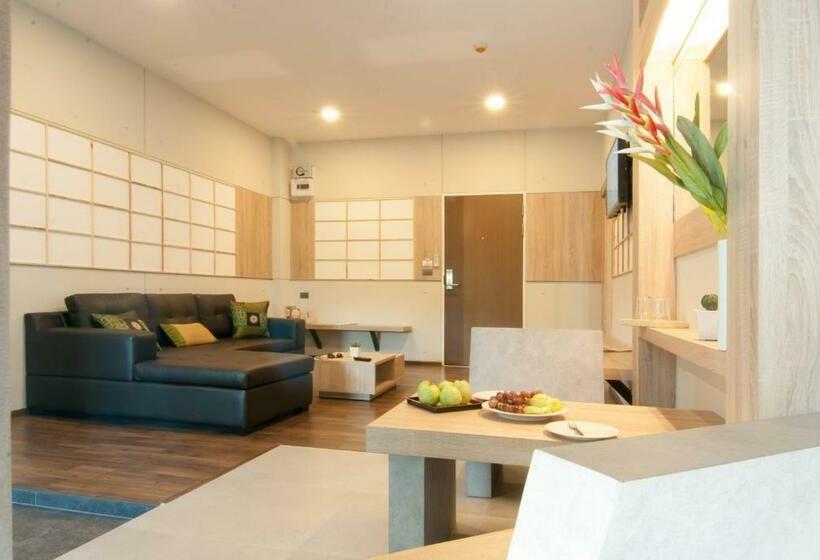 جناح مزوَّد بشرفة, The Zenith Residence