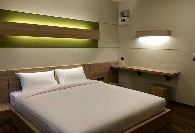غرفة قياسية, The Zenith Residence