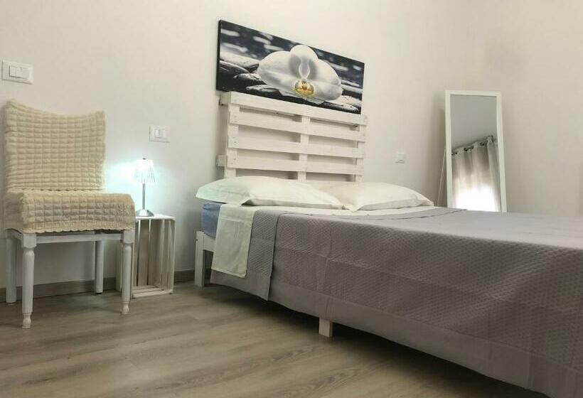 اتاق لوکس با تخت بزرگ, R&b Midora