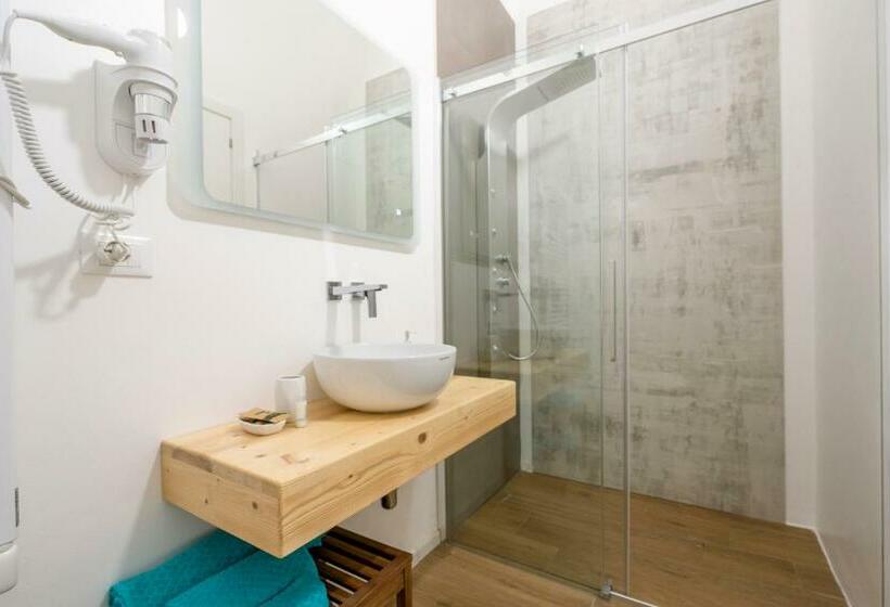 اتاق سوپریور با تخت بزرگ, Casa Del Barone   Luxury Suites