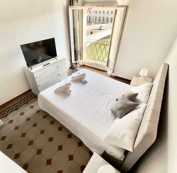 اتاق لوکس با تخت بزرگ, Lungarno Suite