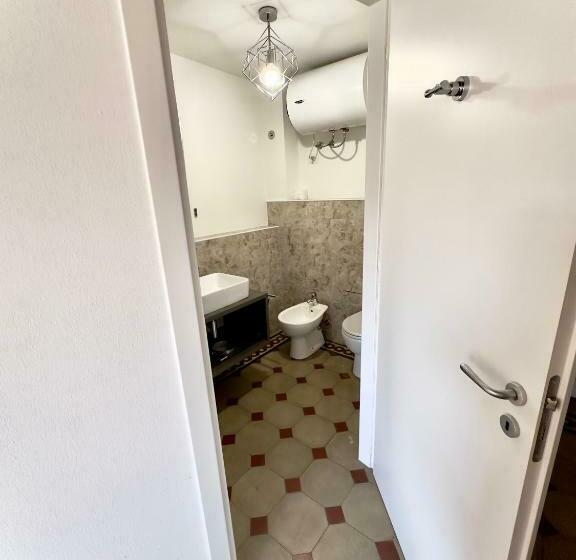 اتاق لوکس با تخت بزرگ, Lungarno Suite