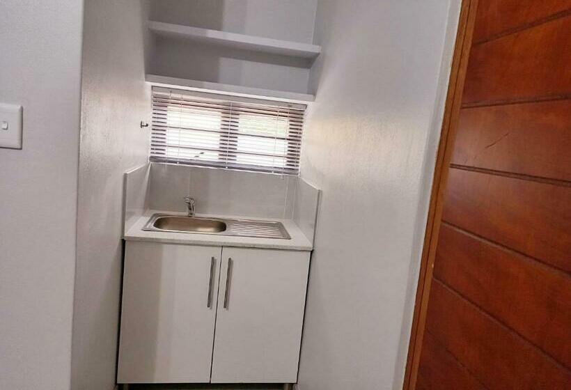 Номер Deluxe, Realjoy Guest Suites