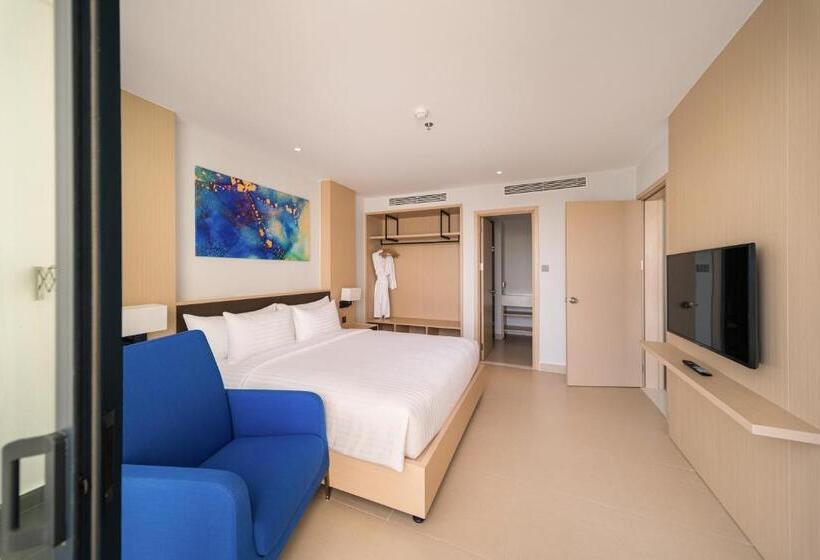 اتاق استاندارد با تخت بزرگ, Happy Beach Seaview Hotel   The Arena Cam Ranh Resort