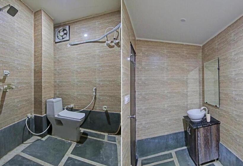 Трехместный Номер Классика, Oyo Flagship Royal Residency
