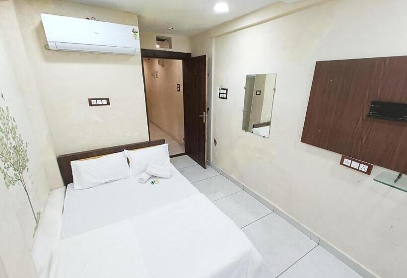 اتاق لوکس خانوادگی, Shipra Suites