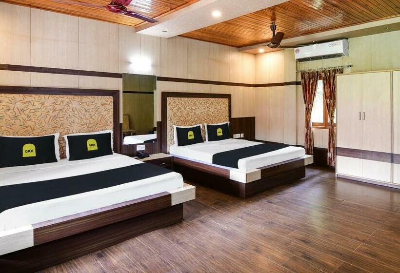 Трехместный Номер Классика, Townhouse Oak Gorumara Jungle Resort