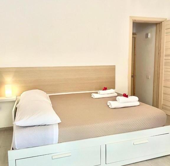 سوییت خانوادگی, B&b Mya