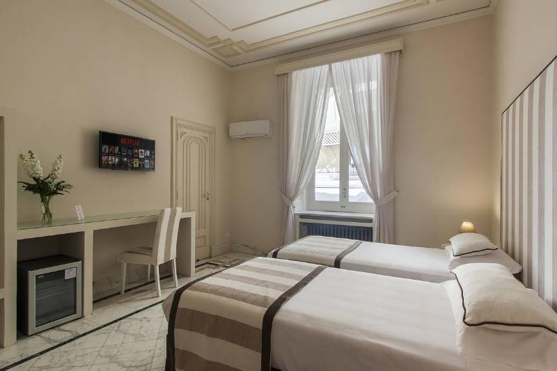 舒适三人间, Palazzo Starace