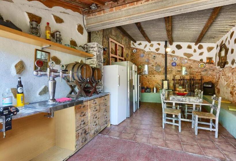 Standard Triple Room with Terrace, B&b Mas Torrencito Pet Friendly