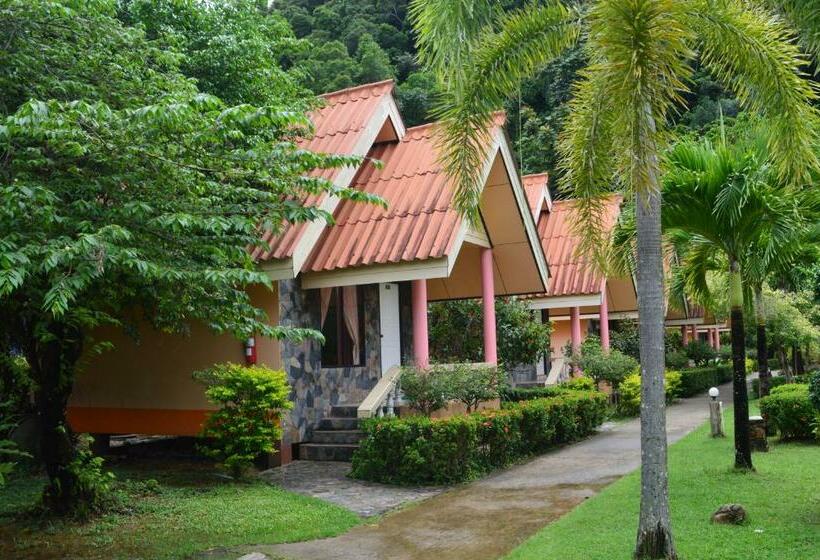 スタンダードバンガロー, Rim Khao Resort